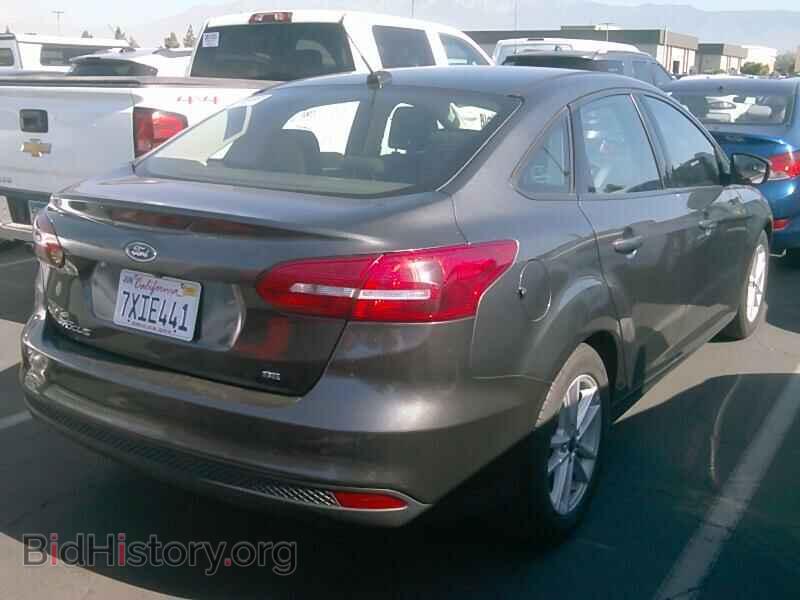 2017 Ford Focus - VIN: 1FADP3F26HL285391 - Фото 2