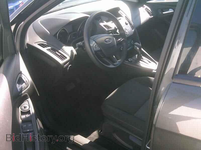 2017 Ford Focus - VIN: 1FADP3F26HL285391 - Фото 3