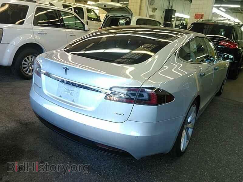 2016 Tesla Model S - VIN: 5YJSA1E27GF153895 - Photo 2