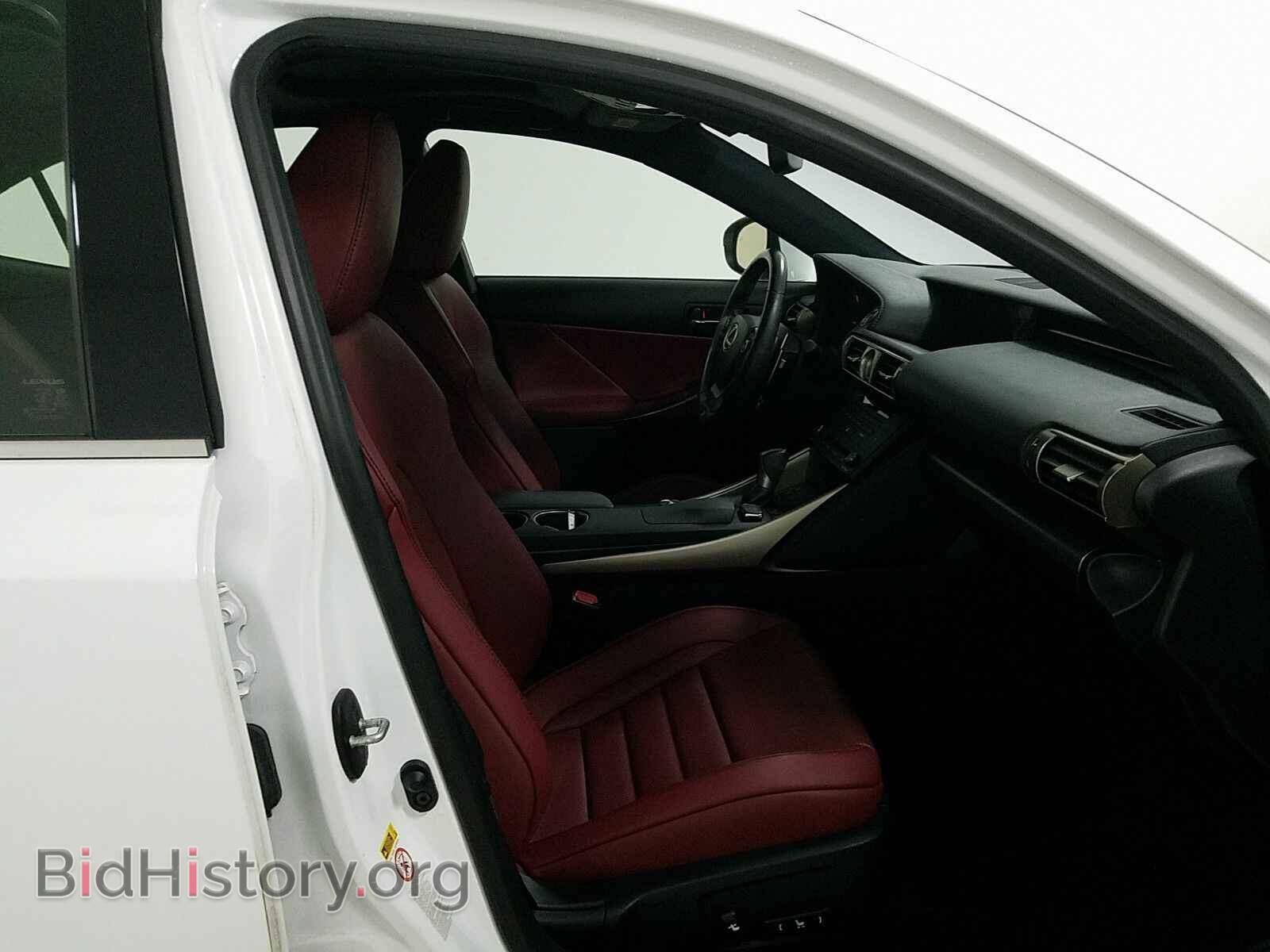 2016 Lexus IS 200t - VIN: JTHBA1D28G5002159 - Фото 8