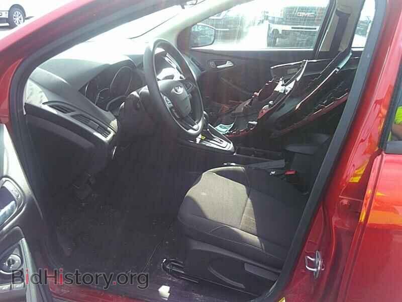 2018 Ford Focus - VIN: 1FADP3K22JL307950 - Фото 3