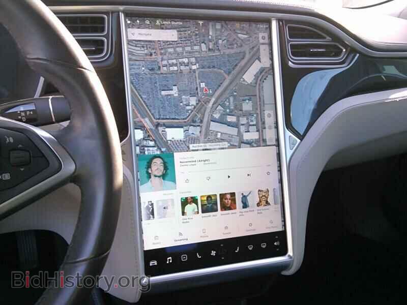 2015 Tesla Model S - VIN: 5YJSA1S2XFF090925 - Фото 4