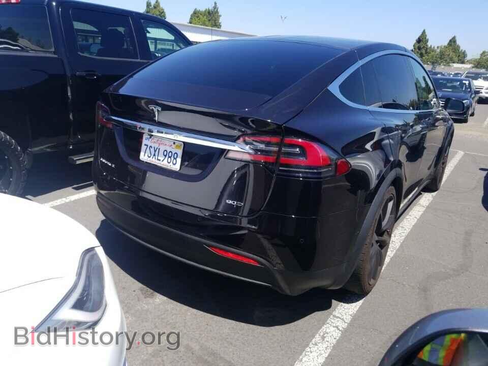 2016 Tesla Model X - VIN: 5YJXCAE2XGF002369 - Фото 2