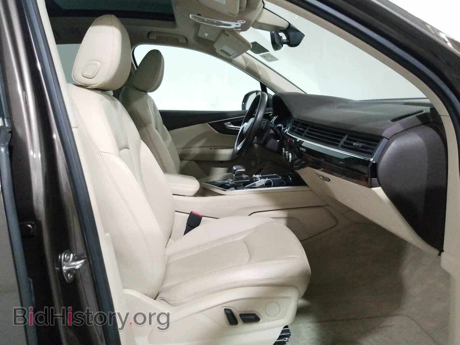 2017 Audi Q7 - VIN: WA1LAAF79HD021920 - Фото 8