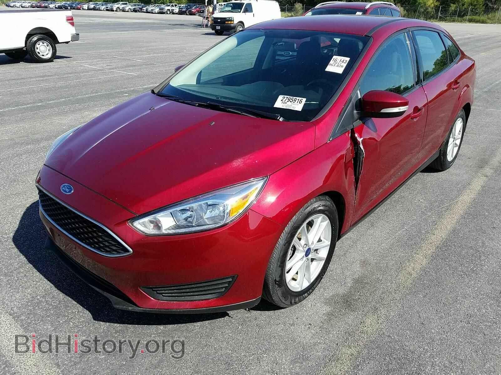 Photo 1FADP3F28HL203046 - Ford Focus 2017