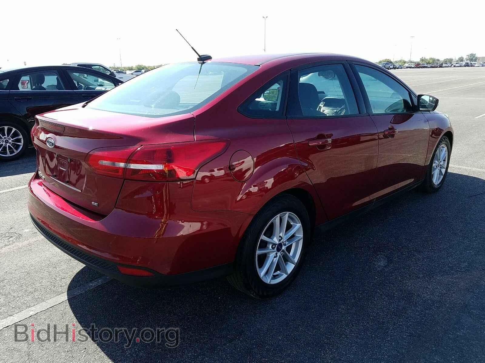 2017 Ford Focus - VIN: 1FADP3F28HL203046 - Фото 2