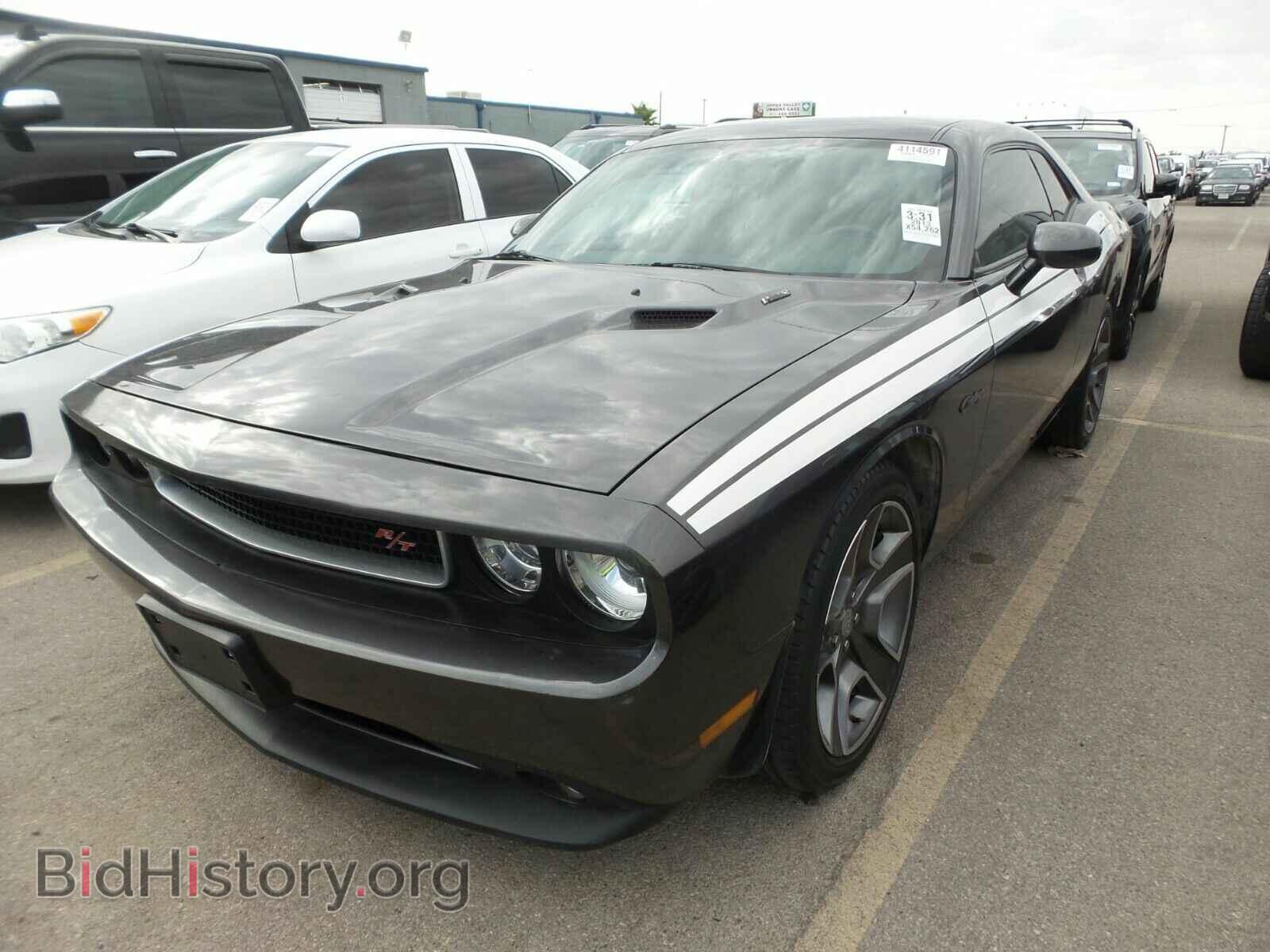 Photo 2C3CDYBT1DH574023 - Dodge Challenger 2013