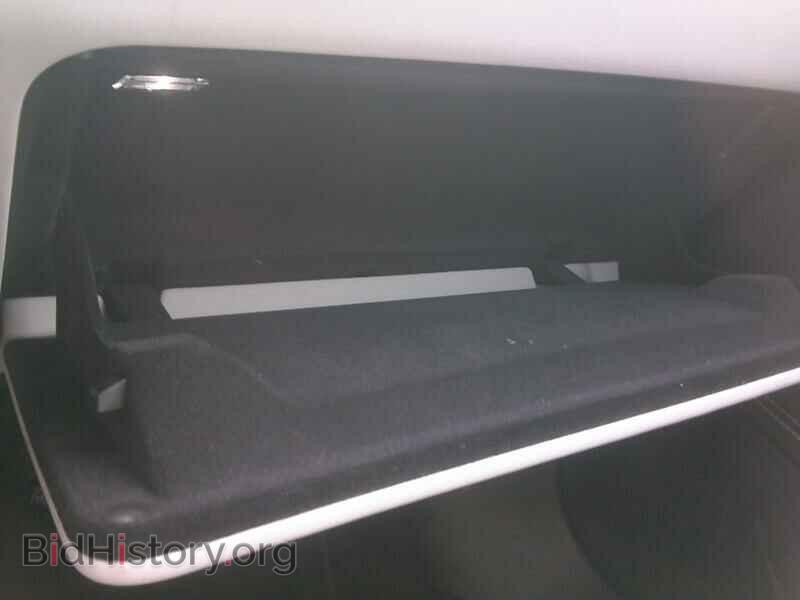 2015 Tesla Model S - VIN: 5YJSA1E22FF113173 - Фото 8