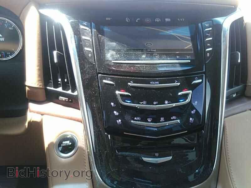 2016 Cadillac Escalade - VIN: 1GYS4DKJ5GR314348 - Photo 4