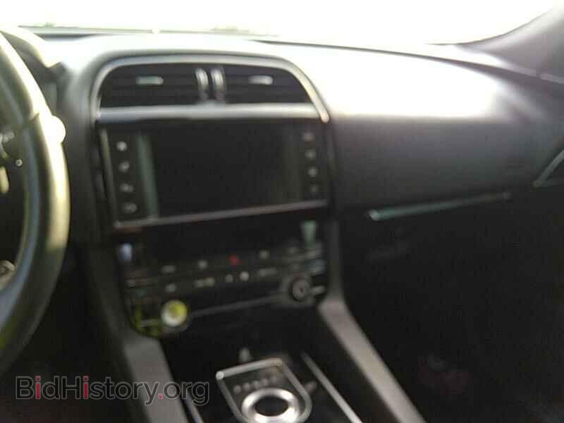 2018 Jaguar F-PACE - VIN: SADCJ2FX4JA248567 - Фото 4