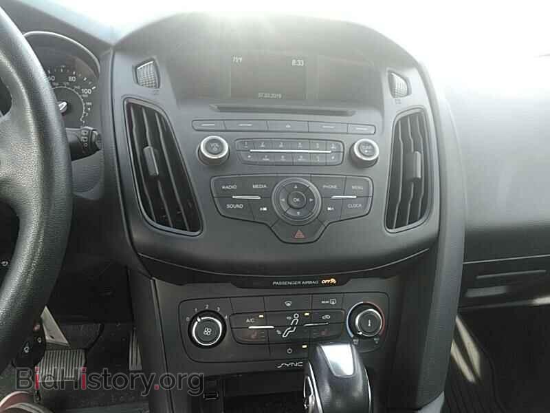 2016 Ford Focus - VIN: 1FADP3K25GL314741 - Фото 4