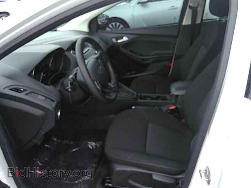 2016 Ford Focus - VIN: 1FADP3F23GL248717 - Фото 3