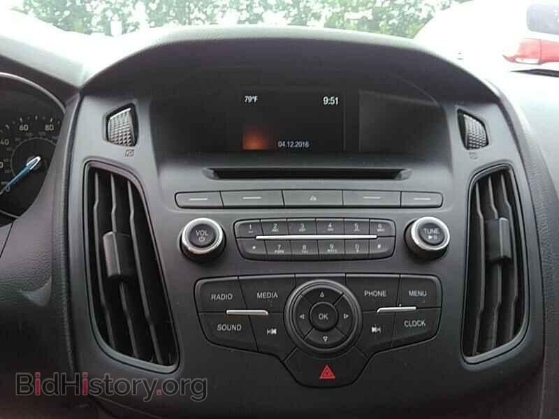 2016 Ford Focus - VIN: 1FADP3F23GL248717 - Фото 4