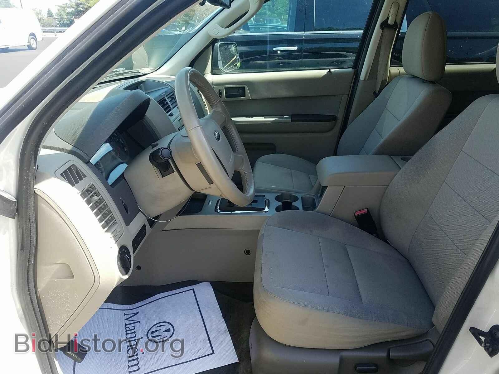 2011 Ford Escape - VIN: 1FMCU0D73BKB21021 - Фото 3