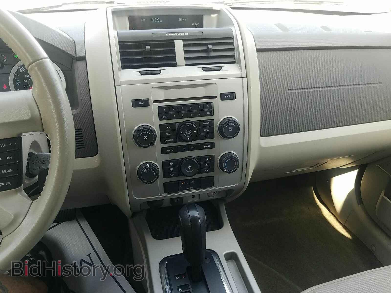 2011 Ford Escape - VIN: 1FMCU0D73BKB21021 - Фото 4