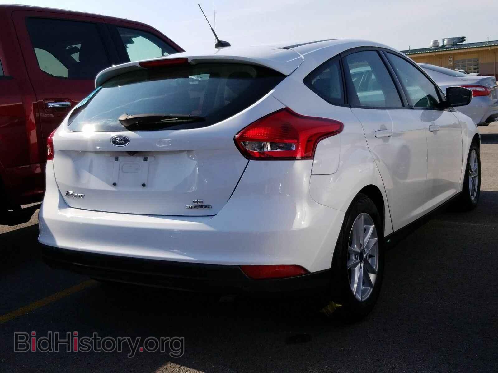 2016 Ford Focus - VIN: 1FADP3K27GL358112 - Фото 2