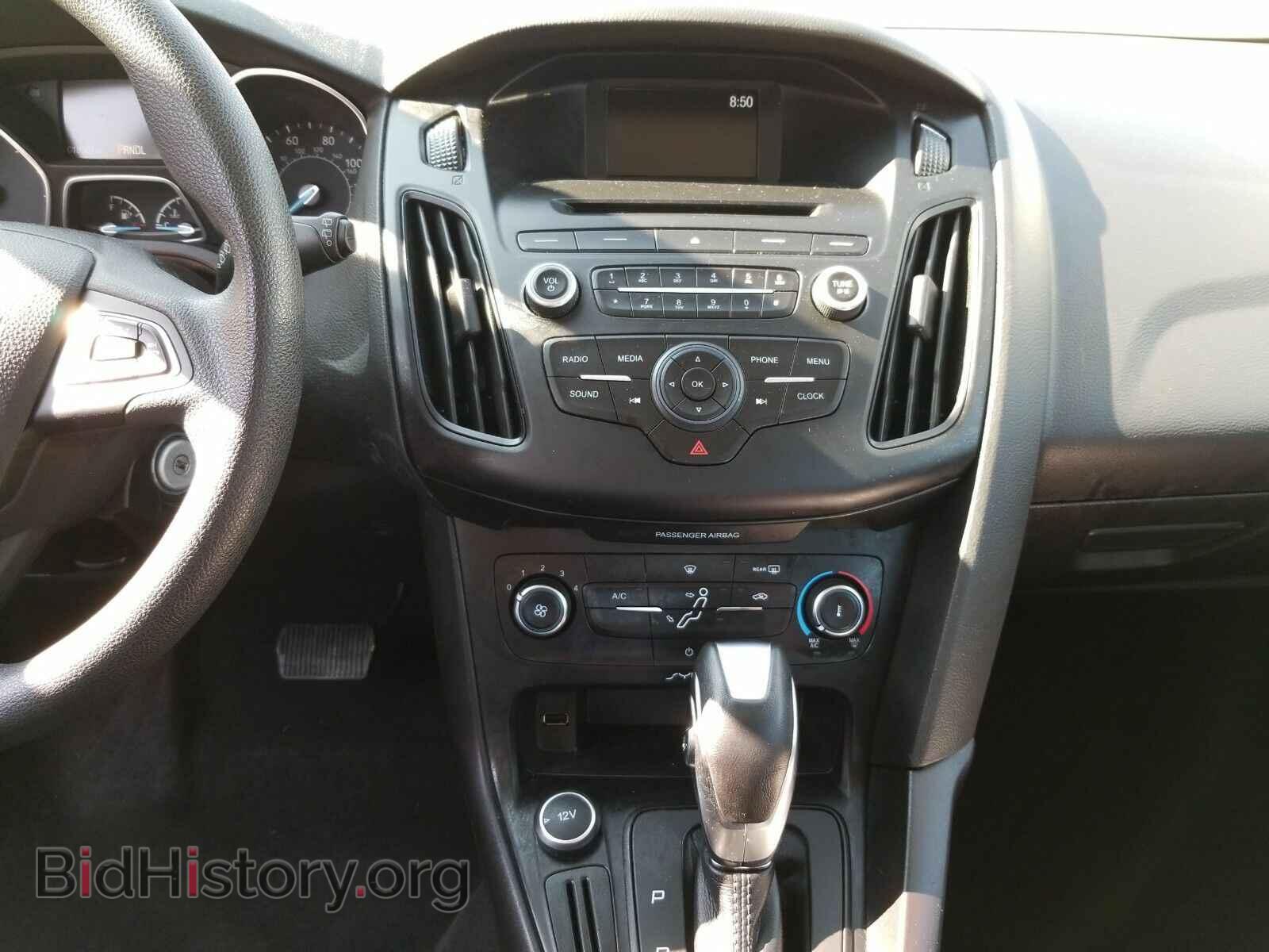 2016 Ford Focus - VIN: 1FADP3K27GL358112 - Фото 4