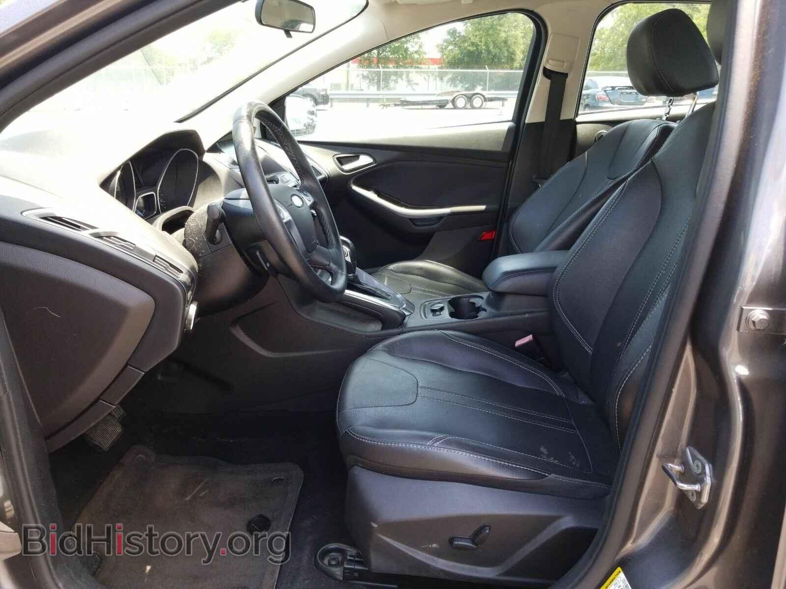 2013 Ford Focus - VIN: 1FADP3J22DL141502 - Фото 3