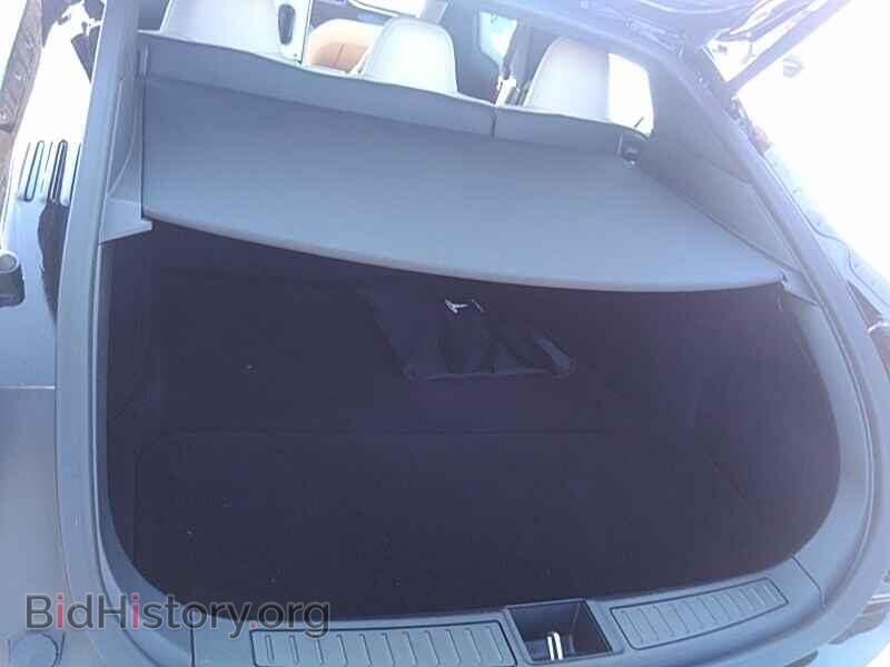 2015 Tesla Model S - VIN: 5YJSA1E20FF105220 - Photo 7