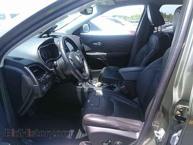 2019 Jeep Cherokee - VIN: 1C4PJMDX7KD153674 - Фото 3
