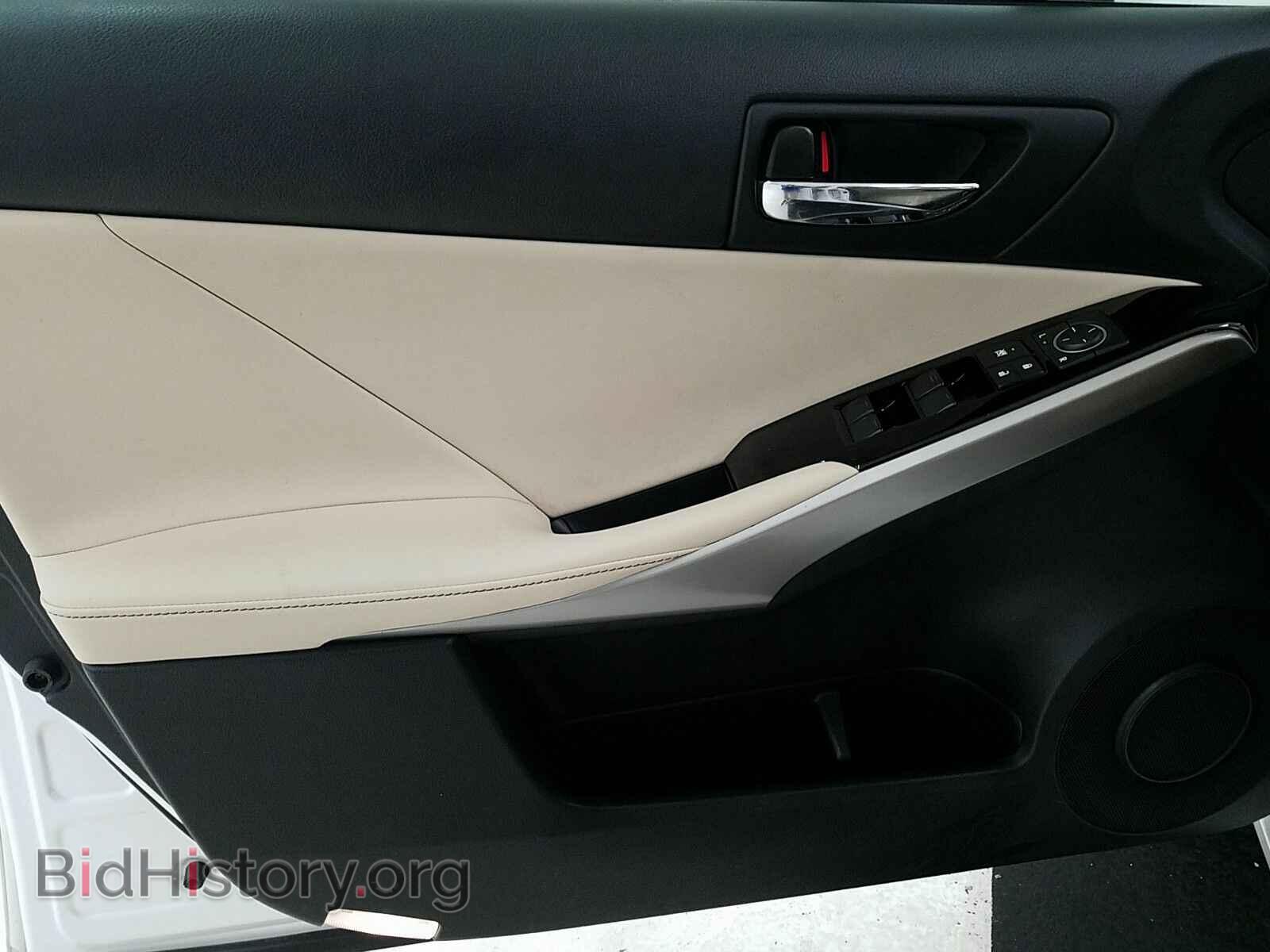 2016 Lexus IS 300 - VIN: JTHCM1D22G5004355 - Фото 9
