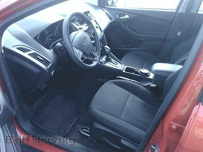 2017 Ford Focus - VIN: 1FADP3F20HL278047 - Фото 3