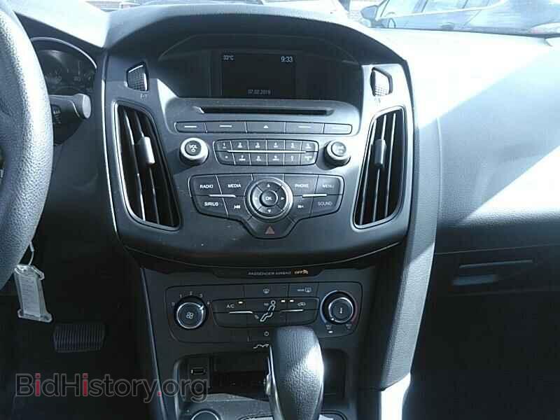 2017 Ford Focus - VIN: 1FADP3F20HL278047 - Фото 4