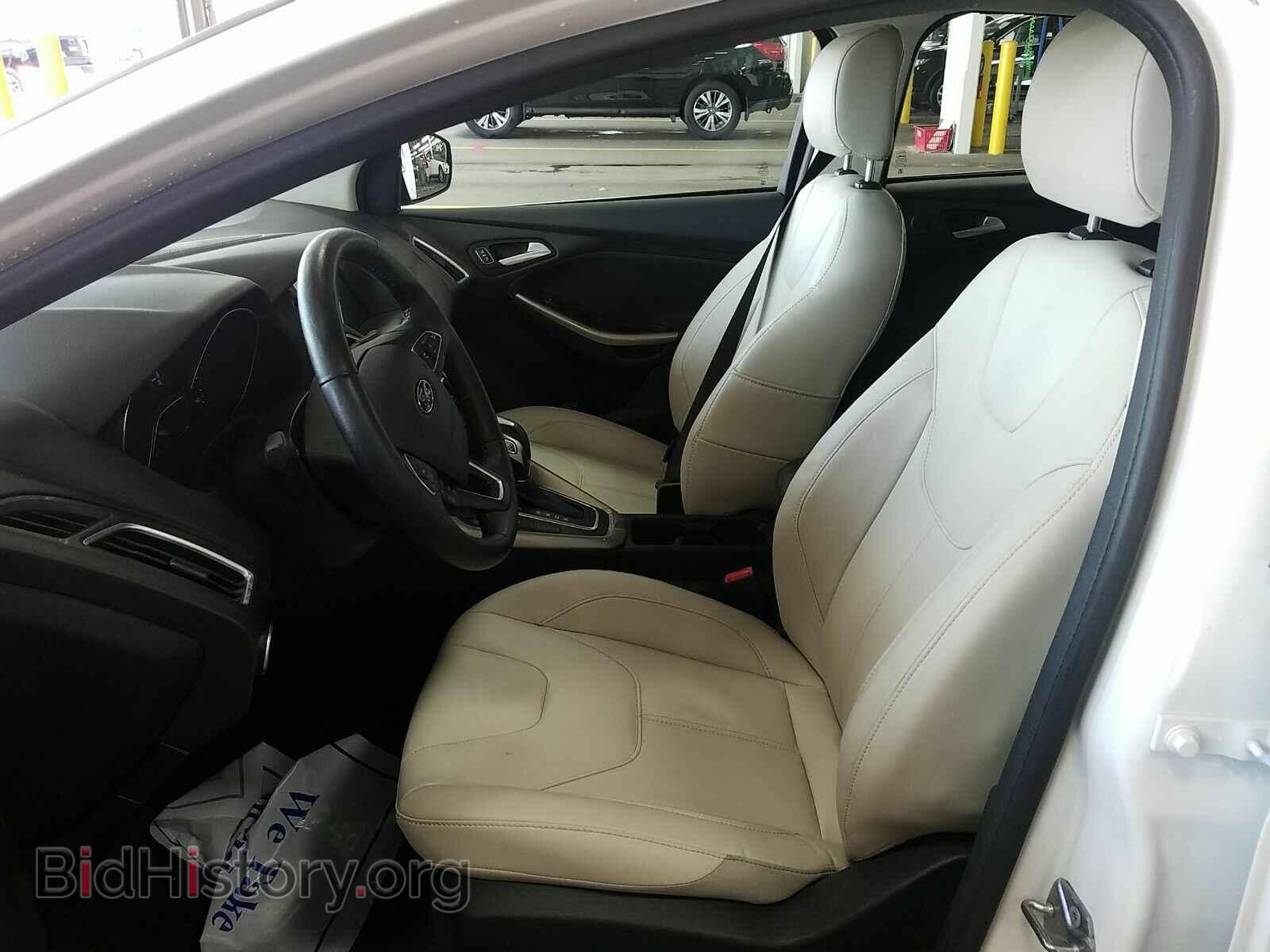 2018 Ford Focus - VIN: 1FADP3J27JL280617 - Фото 3