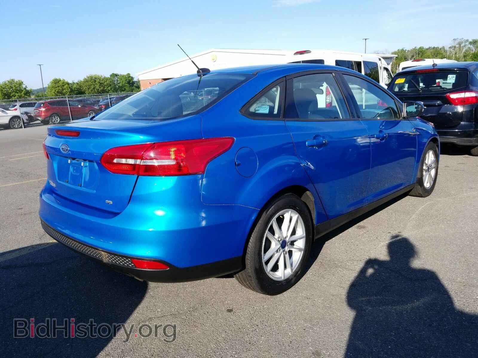 2015 Ford Focus - VIN: 1FADP3F29FL377978 - Photo 2