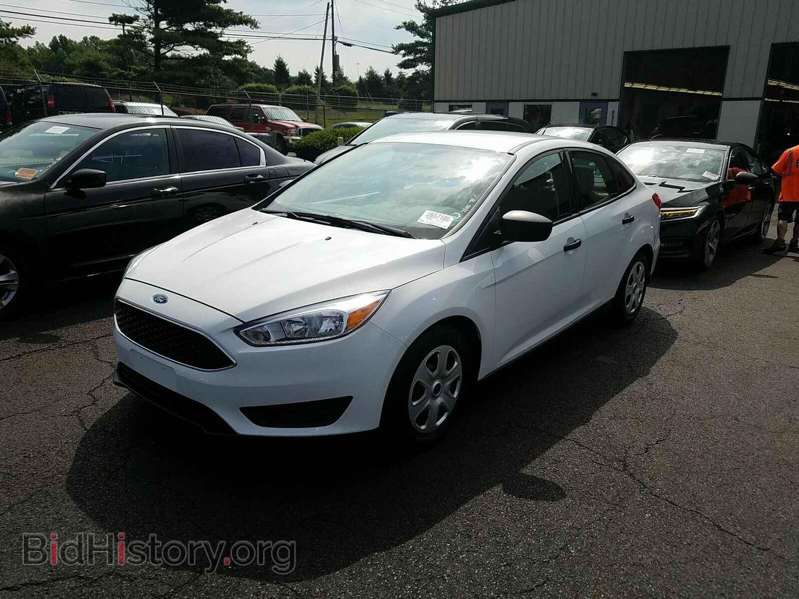 Photo 1FADP3E27GL210358 - Ford Focus 2016