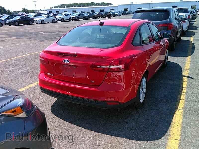 2015 Ford Focus - VIN: 1FADP3F29FL242483 - Фото 2