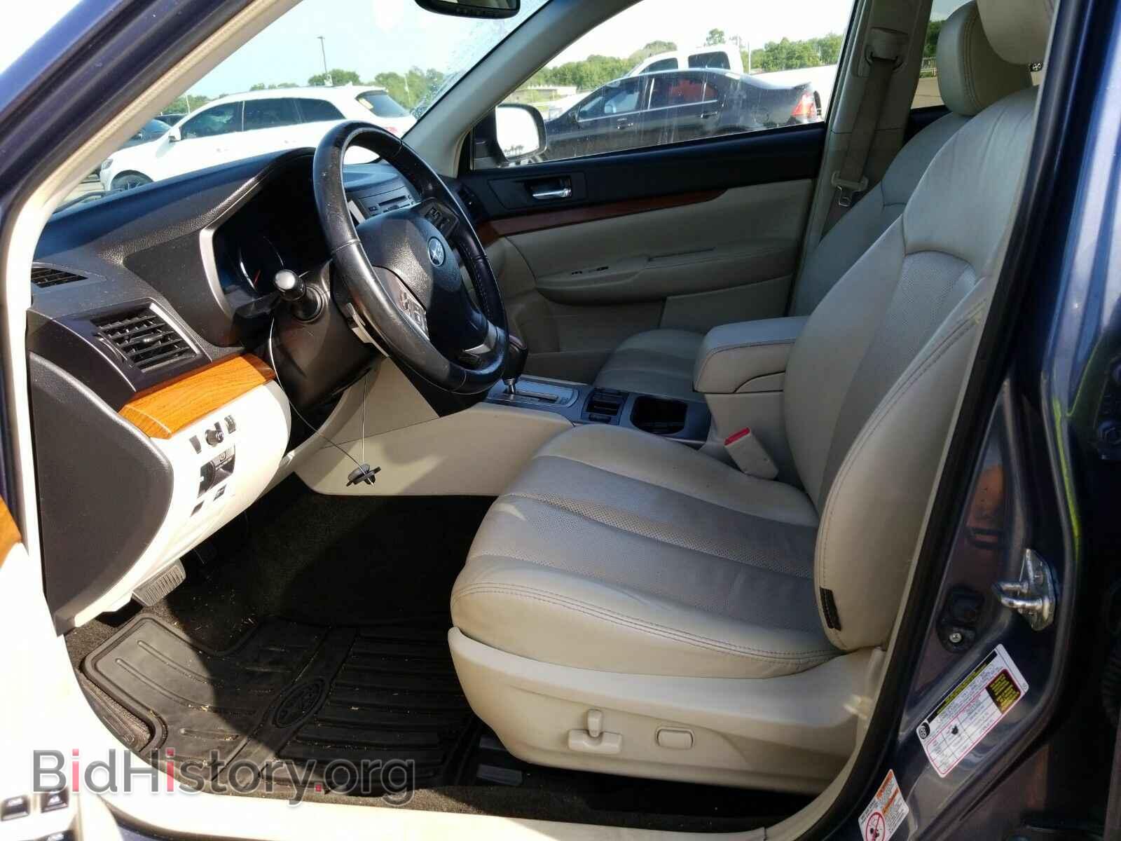 2014 Subaru Outback - VIN: 4S4BRBLC0E3225410 - Фото 3