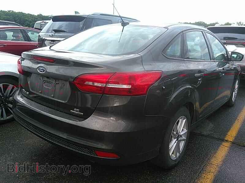 2016 Ford Focus - VIN: 1FADP3F28GL305462 - Photo 2