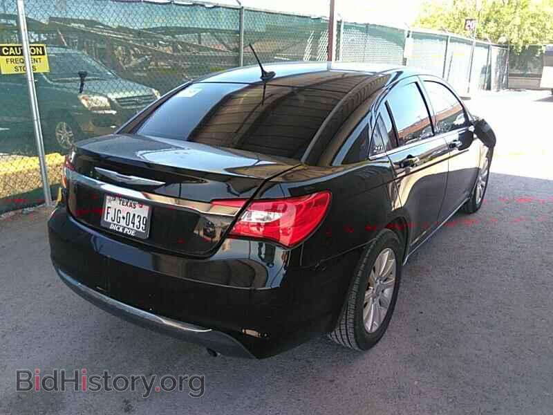2013 Chrysler 200 - VIN: 1C3CCBBB3DN672632 - Фото 2