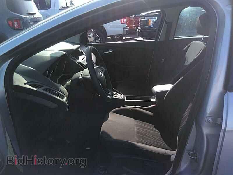 2016 Ford Focus - VIN: 1FADP3F2XGL297462 - Фото 3