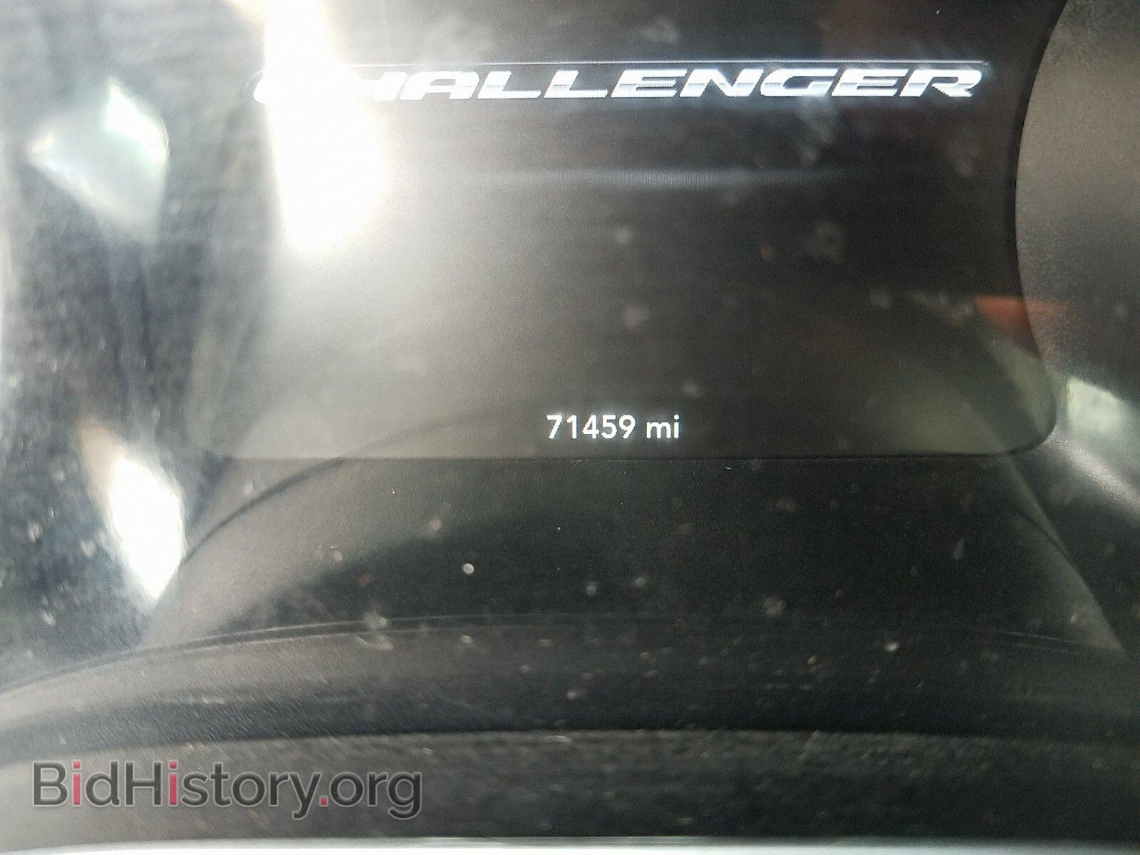 2016 Dodge Challenger - VIN: 2C3CDZAG3GH178240 - Photo 5