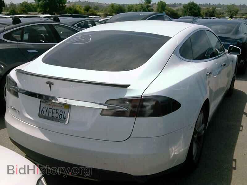 2013 Tesla Model S - VIN: 5YJSA1CP4DFP05959 - Photo 2