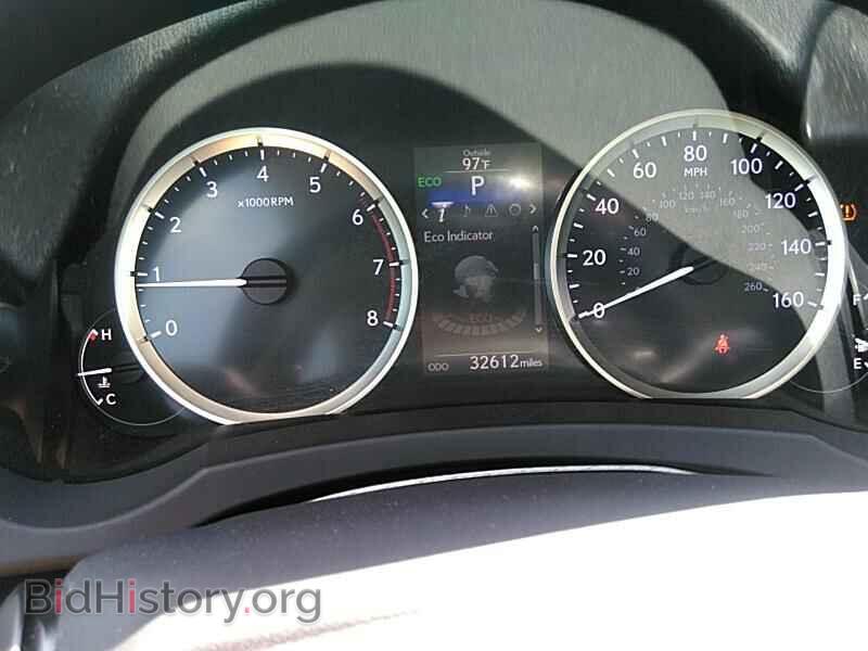 2016 Lexus IS 200t - VIN: JTHBA1D20G5026763 - Фото 5