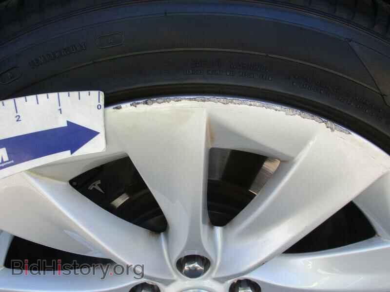 2016 Tesla Model S - VIN: 5YJSA1E15GF146712 - Фото 13