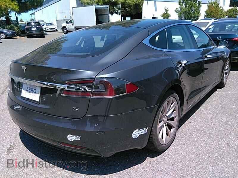 2016 Tesla Model S - VIN: 5YJSA1E18GF141990 - Фото 2