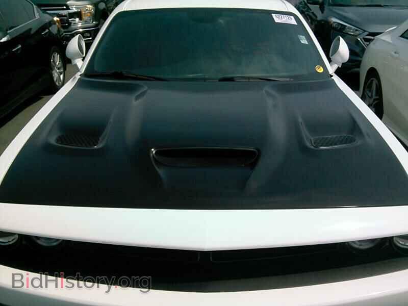 2016 Dodge Challenger - VIN: 2C3CDZFJ0GH193508 - Photo 8