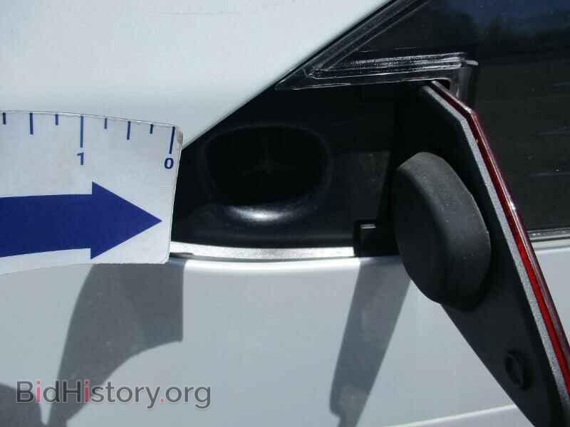 2016 Tesla Model S - VIN: 5YJSA1E2XGF134936 - Photo 13
