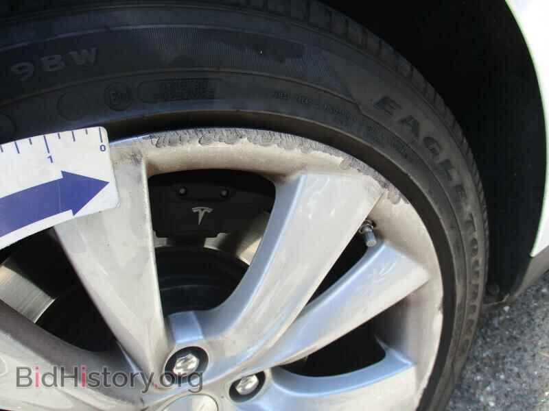 2016 Tesla Model S - VIN: 5YJSA1E2XGF134936 - Photo 10