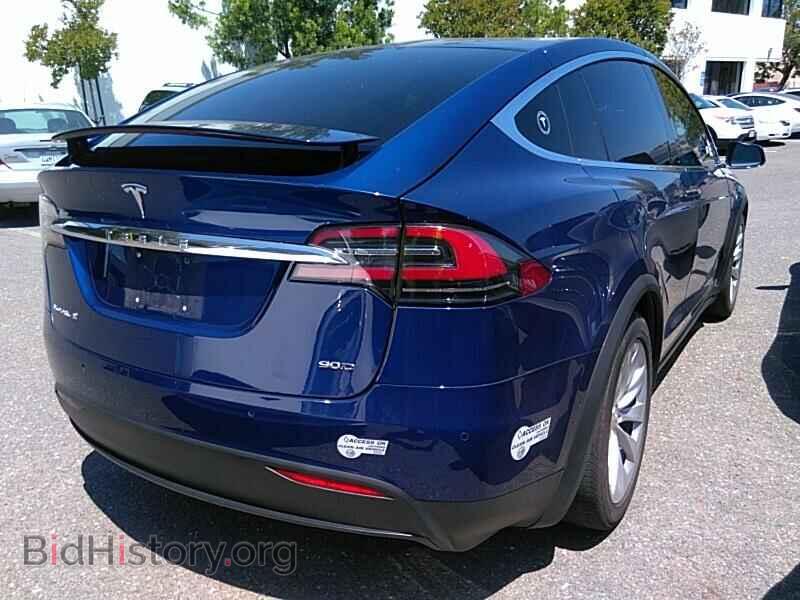 2016 Tesla Model X - VIN: 5YJXCBE22GF012920 - Фото 2