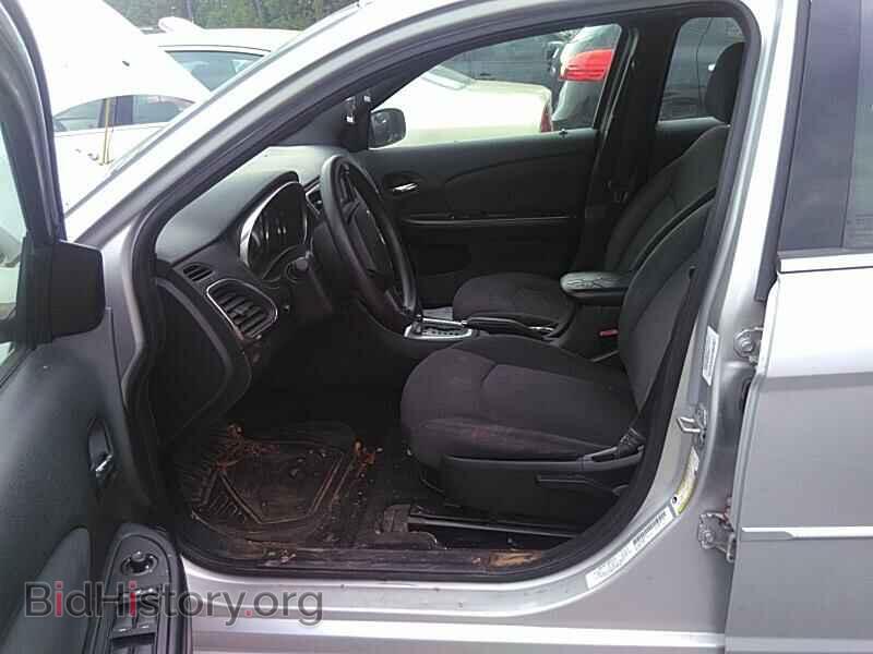 2012 Chrysler 200 - VIN: 1C3CCBAB3CN273011 - Фото 3
