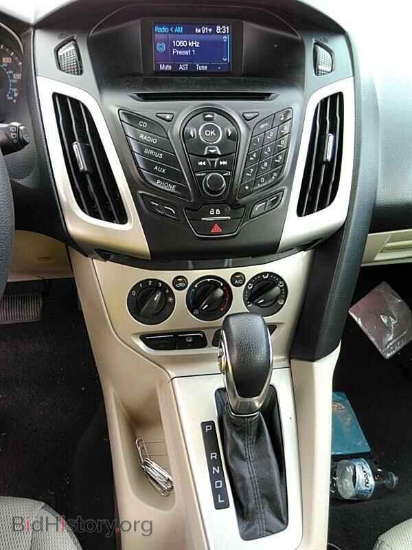 2013 Ford Focus - VIN: 1FADP3K21DL216222 - Photo 4