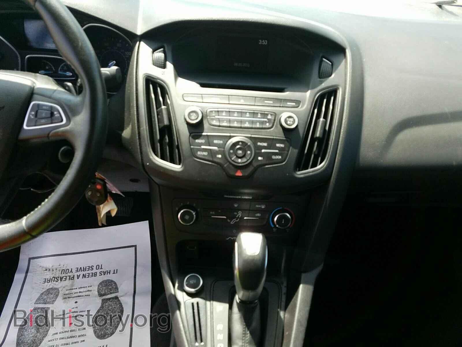 2015 Ford Focus - VIN: 1FADP3F27FL358037 - Фото 4