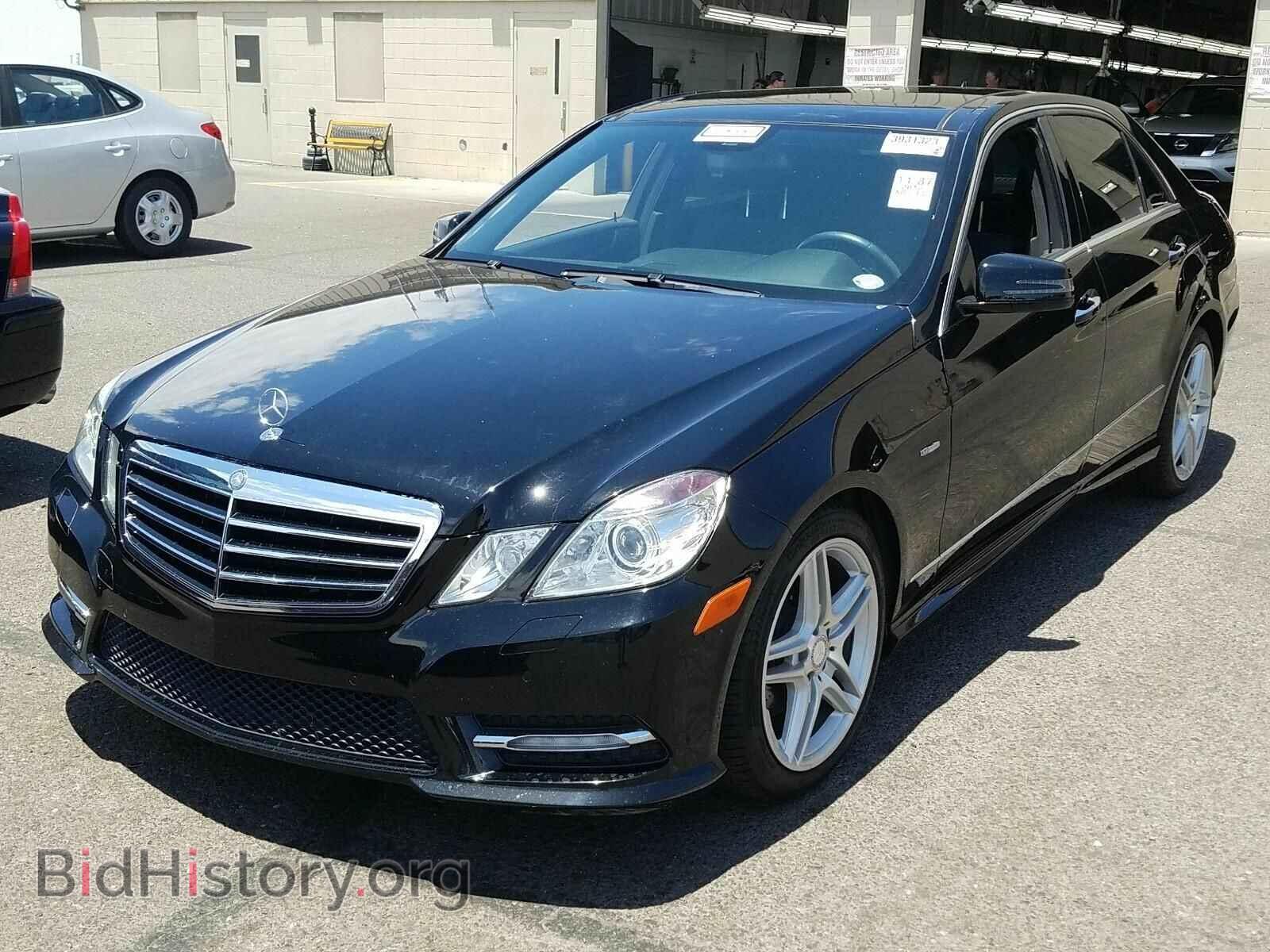 Photo WDDHF5KB9CA593584 - Mercedes-Benz E-Class 2012