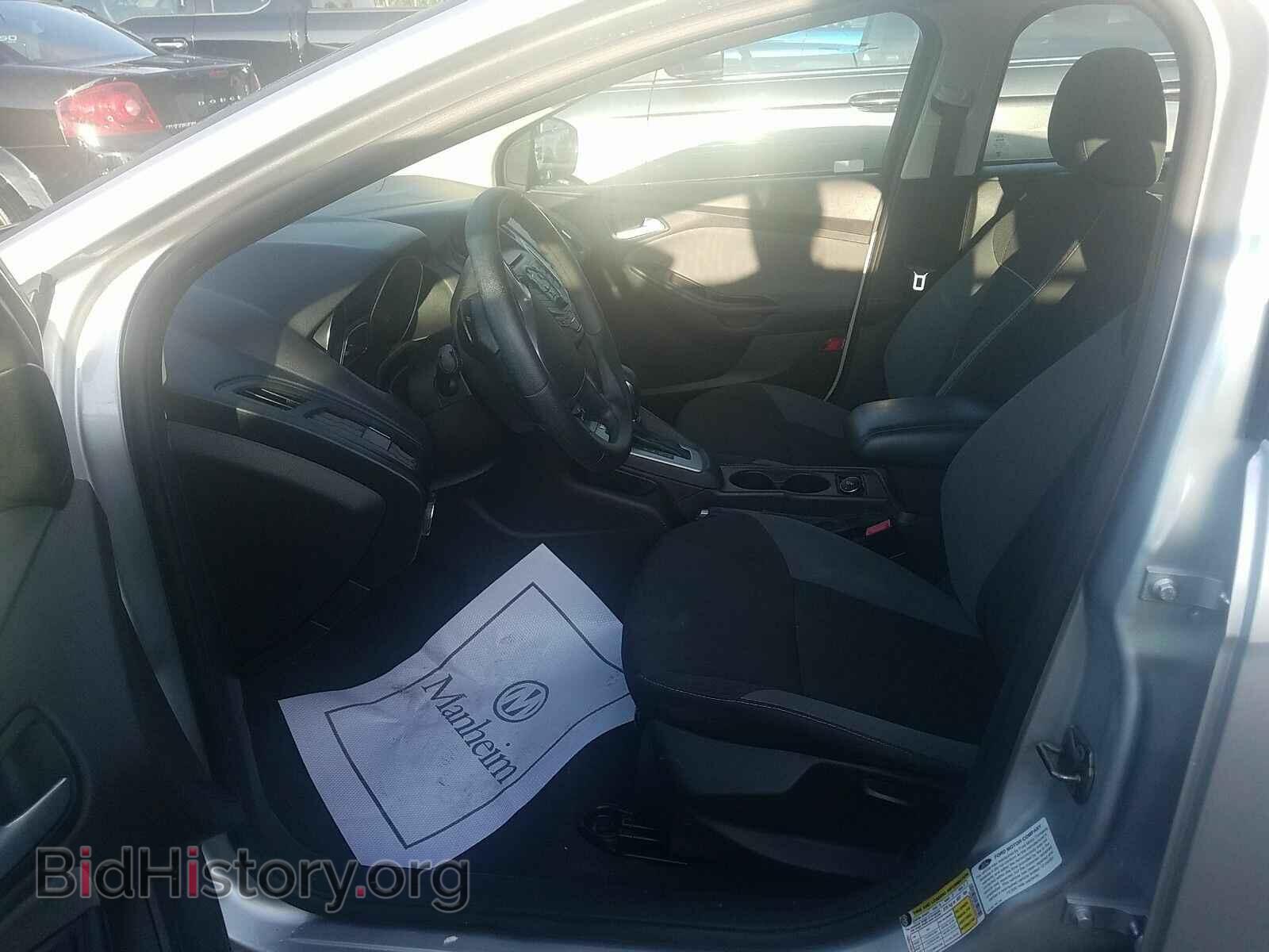 2013 Ford Focus - VIN: 1FADP3F24DL252075 - Photo 3