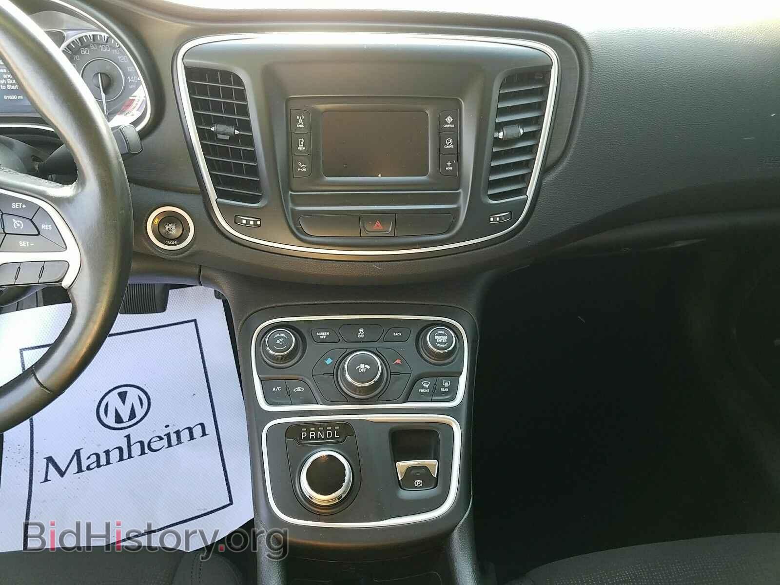 2016 Chrysler 200 - VIN: 1C3CCCAB2GN131938 - Фото 4